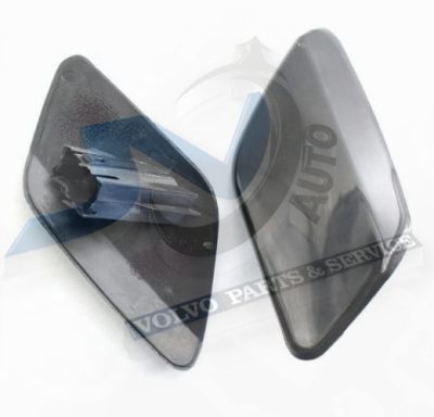 Cover, Bumper front right for Volvo 39802699
